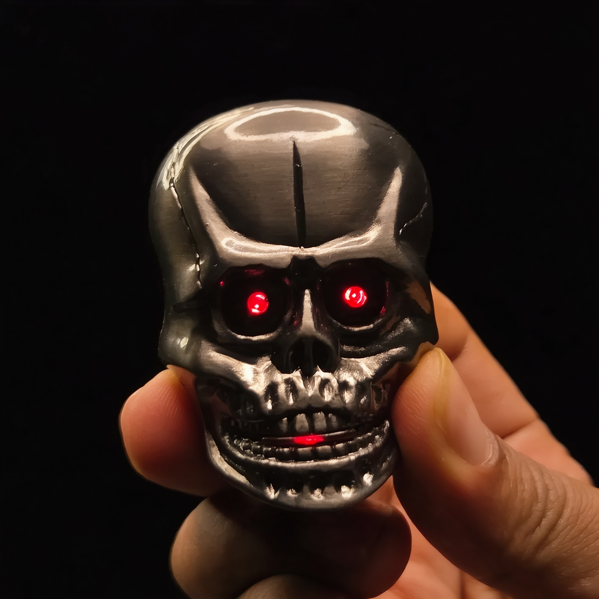 Skull Lighter with LED Light & Sound Effects