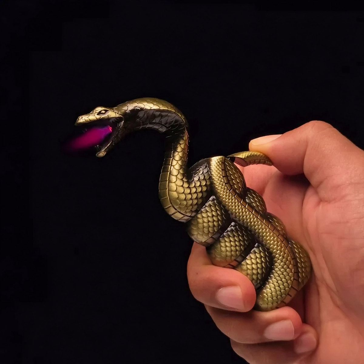 King Cobra Shaped Novelty Lighter – Collectible Design