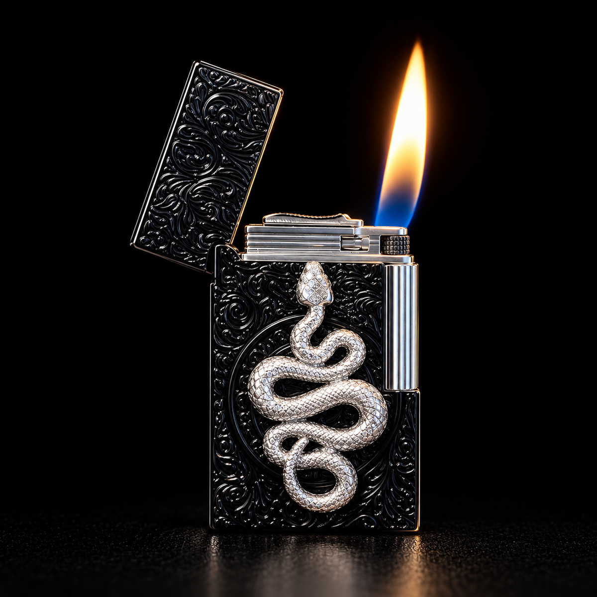 🐍Black Snake Flip-Top Lighter – Gothic Silver Snake Design